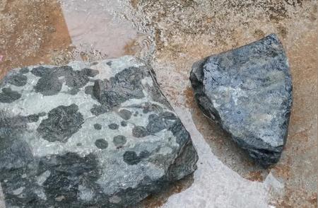 捡到一块石头，想要制作印章，这块石头的材质是否合适呢？