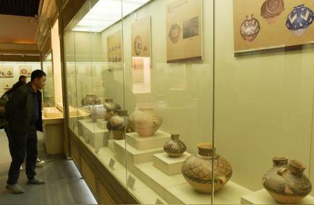 黄河之冠：马家窑彩陶与黑海彩陶的惊人相似之处