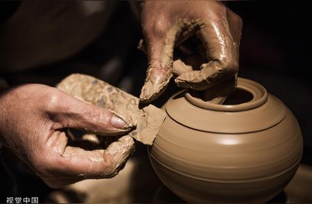 古代陶瓷的魅力：揭秘古代生活中的常见品种