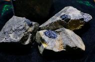 探索蓝宝石的稀有价值：每块原石都价值不菲