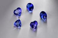 揭秘“海洋之心”坦桑石：比蓝宝石更稀缺的宝石收藏之选
