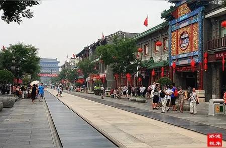 北京前门大街的银梳子故事：爱情与冲突的交汇点