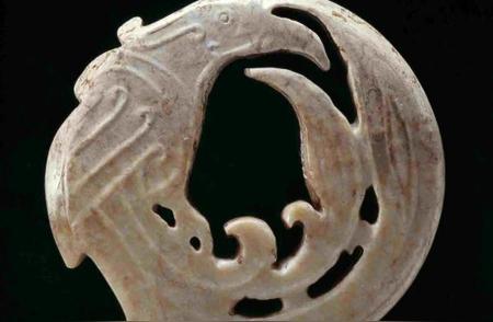 中国古代玉器：从古朴到玲珑，从皇家到世俗的演变