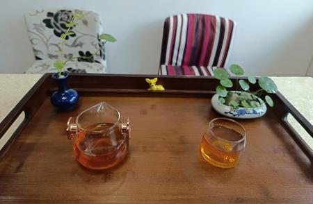 喝茶的文化内涵与礼仪习俗