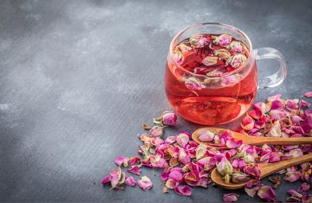 玫瑰花茶：品味与健康的完美结合