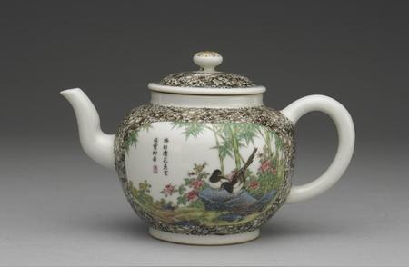 台北故宫博物院珍藏清雍正珐琅彩陶瓷赏析