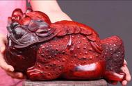 红木雕刻：大物三足金蟾的传世之作！