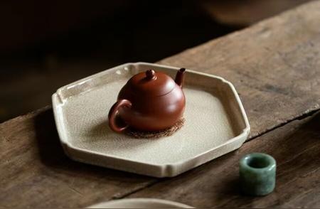 哥窑之美：探寻陶瓷艺术的独特魅力