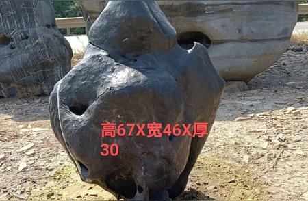 广东英德天然太湖石基地：独特形态展现自然魅力