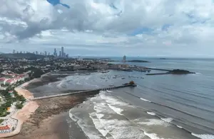 栈桥海水浴场：重要通知！游泳服务期即将结束