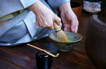 全球茶饮大全：探索各地特色茶品与独特饮法