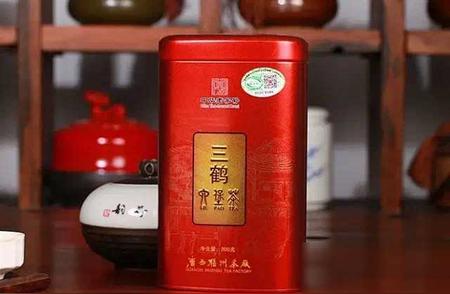 2022年红罐特级三鹤六堡茶：经典品鉴与评测