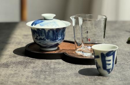 泡白茶的简便方法：玻璃杯、盖碗还是煮茶？