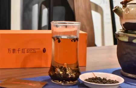 万紫千红：探秘国人茶台上的红茶新贵